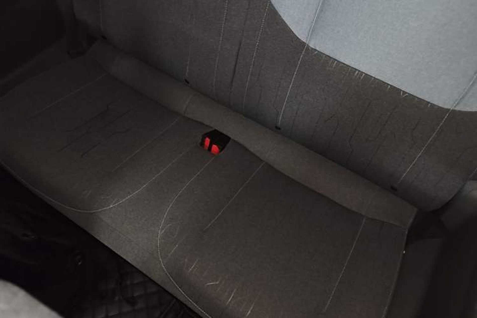 Used Geely Galaxy Panda 2023 Panda Mini 200km Endurance Bear Left Rear Seat