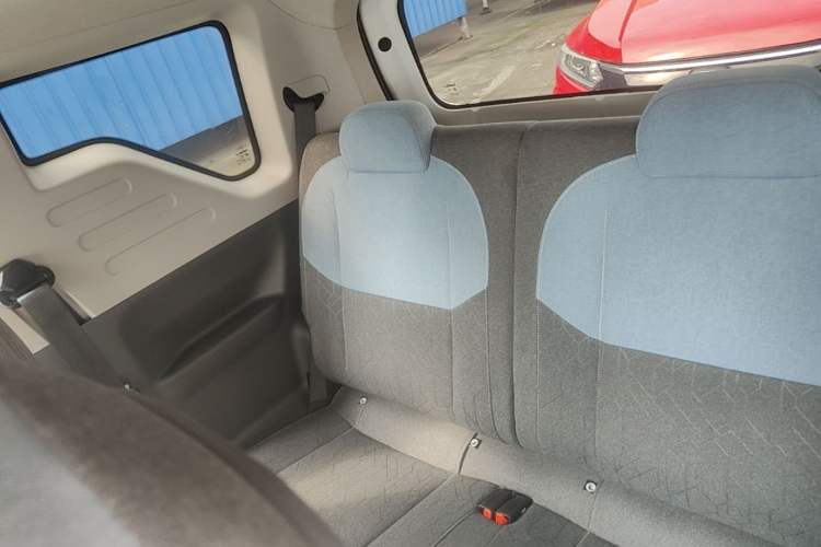 Used Geely Galaxy Panda 2023 Panda Mini 200km Endurance Bear Left Rear Seat