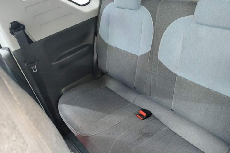 Used Geely Galaxy Panda 2023 Panda Mini 200km Endurance Bear Left Rear Seat