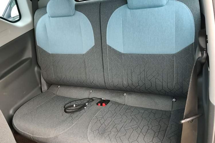 Used Geely Galaxy Panda 2023 Panda Mini 200km Endurance Bear Left Rear Seat