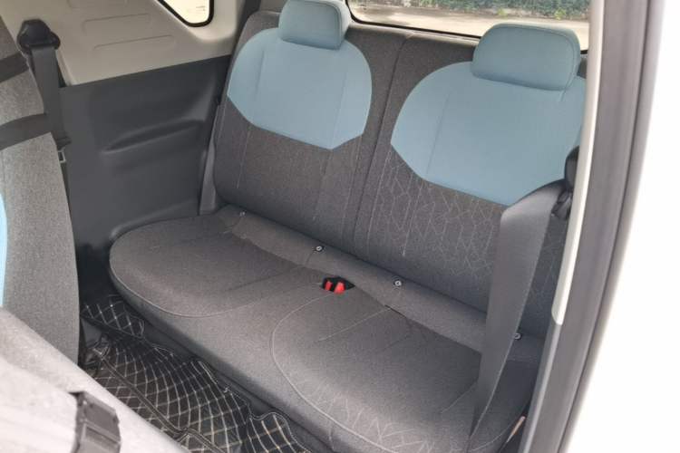 Used Geely Galaxy Panda 2023 Panda Mini 120km Super Cute Bear Left Rear Seat