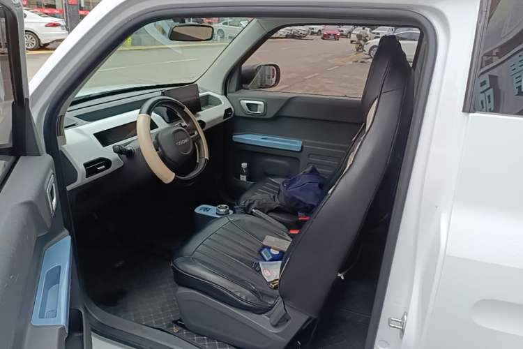 Used Geely Galaxy Panda 2023 Panda Mini 120km Super Cute Bear Left Rear Seat