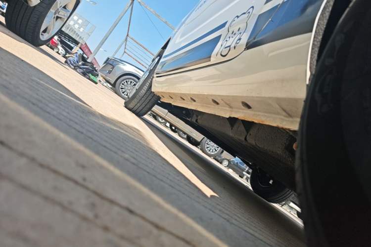 Used Geely Galaxy Panda 2023 Panda Mini 200km Endurance Bear Left Side Sill