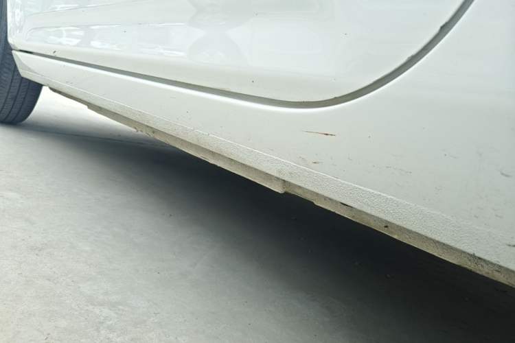 Used Geely Galaxy Panda 2023 Panda Mini 200km Dynamic Bear Left Side Sill