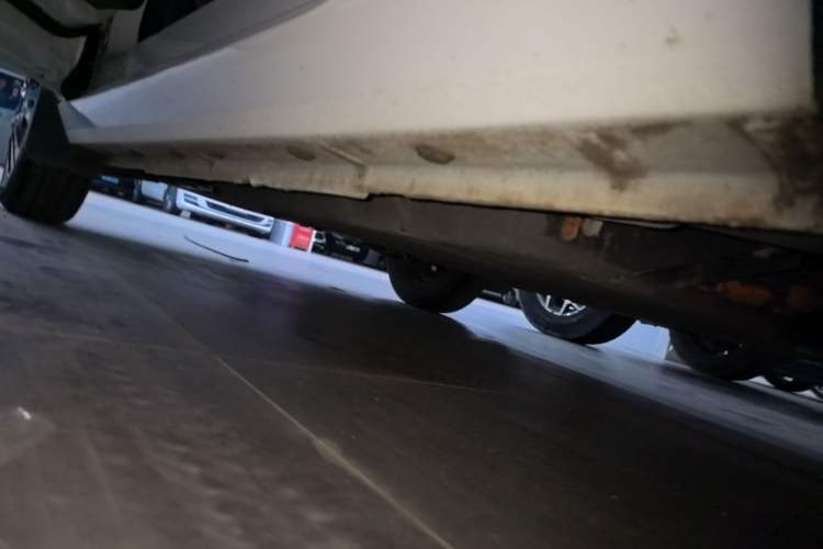 Used Geely Galaxy Panda 2023 Panda Mini 200km Endurance Bear Left Side Sill