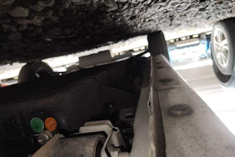 Used Geely Galaxy Panda 2023 Panda Mini 200km Little Yellow Duck Limited Edition — Happy as Can Be Left Side Sill