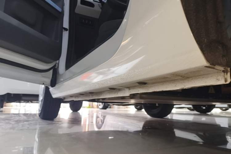 Used Geely Galaxy Panda 2023 Panda Mini 120km Cute Bear Left Side Sill
