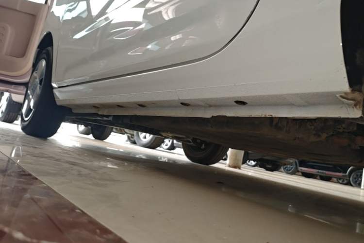 Used Geely Galaxy Panda 2023 Panda Mini 200km Endurance Bear Left Side Sill