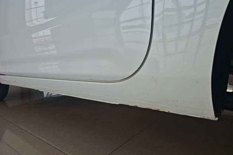Used Geely Galaxy Panda 2023 Panda Mini 120km Super Cute Bear Left Side Sill