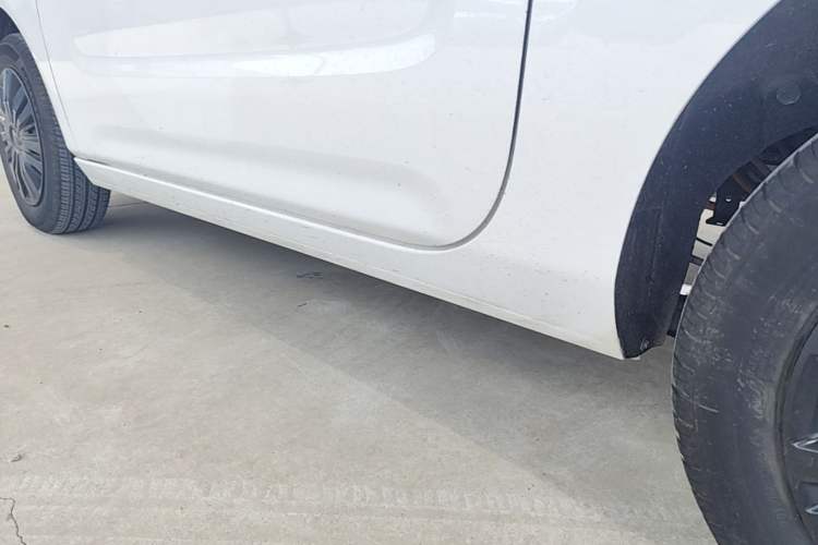 Used Geely Galaxy Panda 2023 Panda Mini 120km Super Cute Bear Left Side Sill