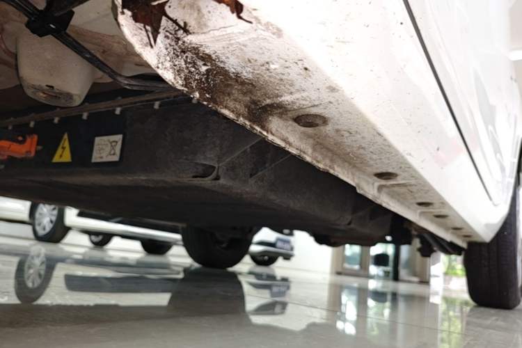 Used Geely Galaxy Panda 2023 Panda Mini 200km Endurance Bear Left Side Sill