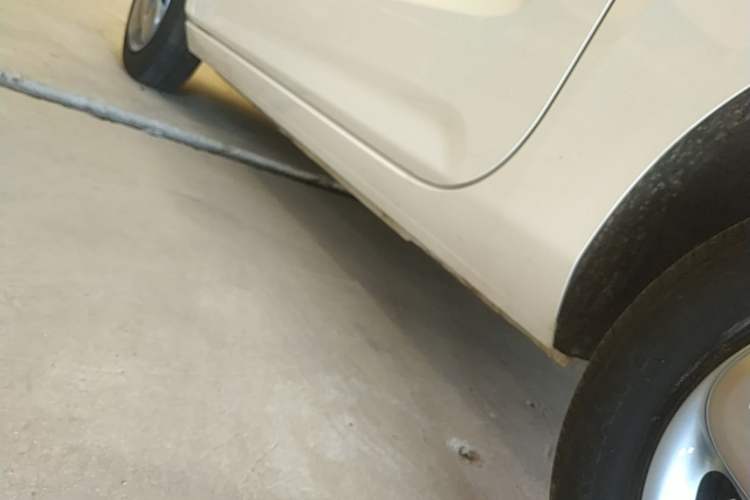 Used Geely Galaxy Panda 2023 Panda Mini 200km Endurance Bear Left Side Sill