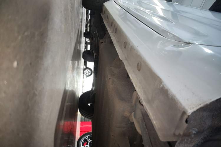 Used Geely Galaxy Panda 2023 Panda Mini 200km Endurance Bear Left Side Sill
