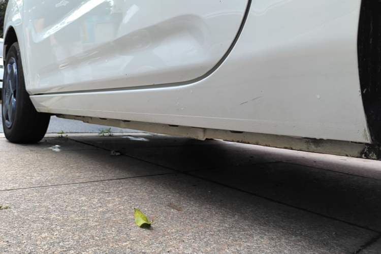 Used Geely Galaxy Panda 2023 Panda Mini 200km Endurance Bear Left Side Sill