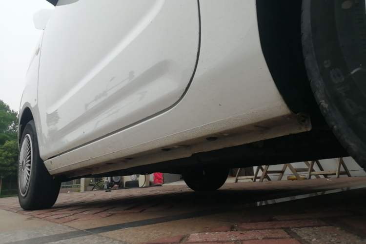 Used Geely Galaxy Panda 2023 Panda Mini 200km Endurance Bear Left Side Sill