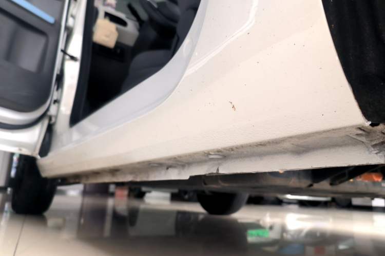 Used Geely Galaxy Panda 2023 Panda Mini 200km Endurance Bear Left Side Sill