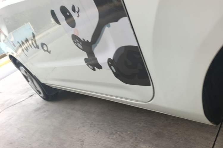 Used Geely Galaxy Panda 2023 Panda Mini 200km Dynamic Bear Left Side Sill