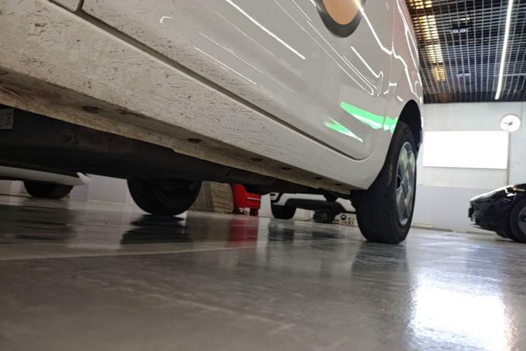 Used Geely Galaxy Panda 2023 Panda Mini 200km Endurance Bear Left Side Sill
