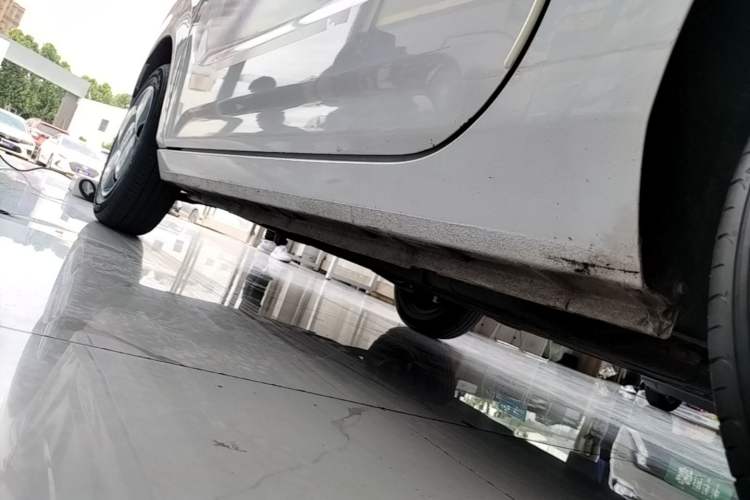 Used Geely Galaxy Panda 2023 Panda Mini 200km Endurance Bear Left Side Sill