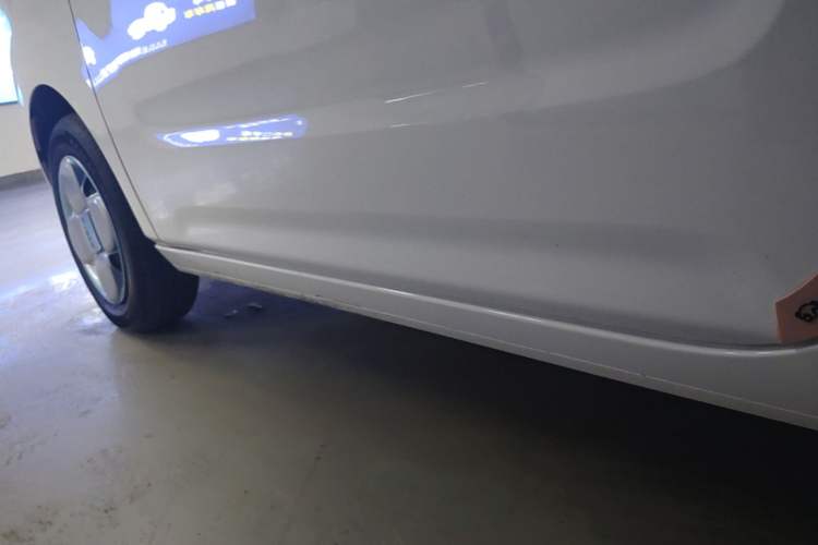 Used Geely Galaxy Panda 2023 Panda Mini 200km Endurance Bear Left Side Sill