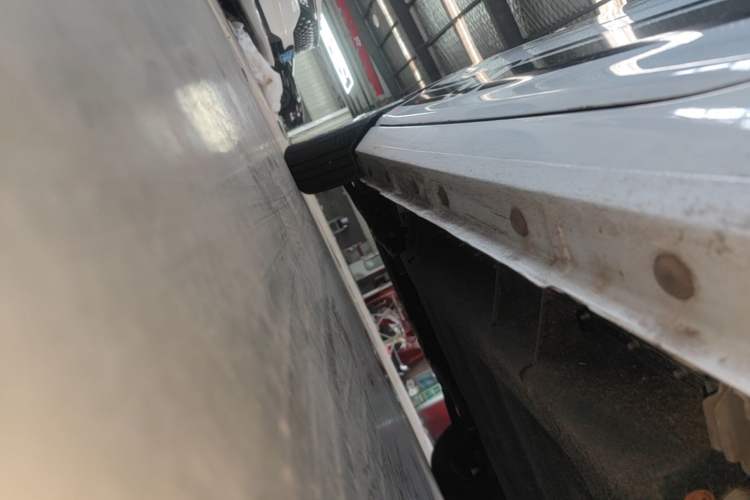 Used Geely Galaxy Panda 2023 Panda Mini 200km Endurance Bear Left Side Sill