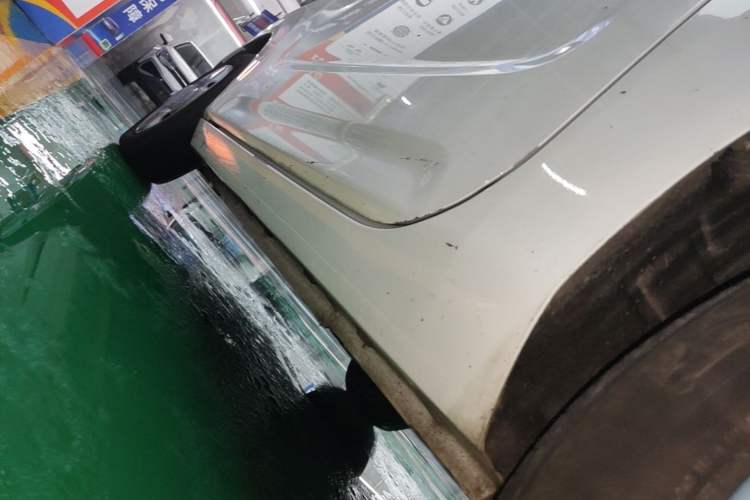 Used Geely Galaxy Panda 2023 Panda Mini 200km Endurance Bear Left Side Sill