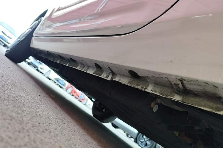 Used Geely Galaxy Panda 2023 Panda Mini 200km Endurance Bear Left Side Sill