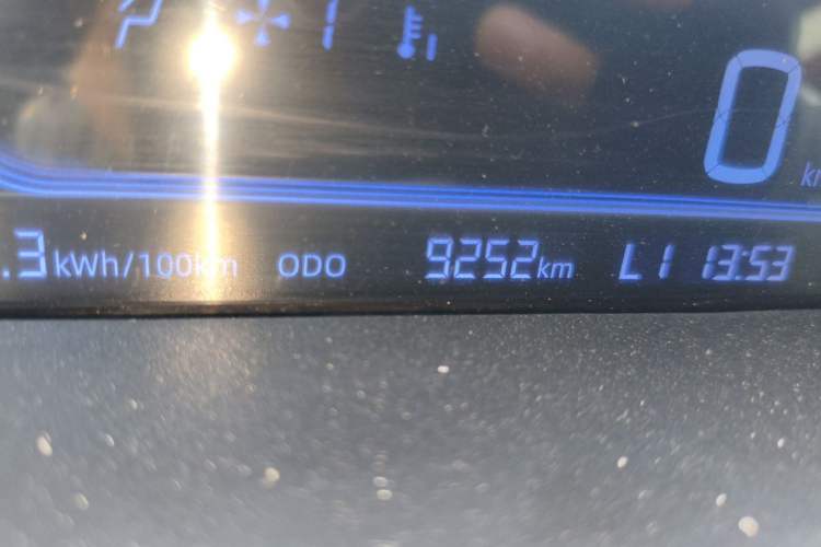 Used Geely Galaxy Panda 2023 Panda Mini 200km Dynamic Bear Odometer Close Up