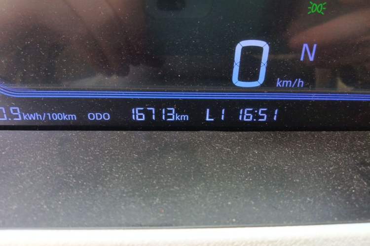Used Geely Galaxy Panda 2023 Panda Mini 200km Endurance Bear Odometer Close Up