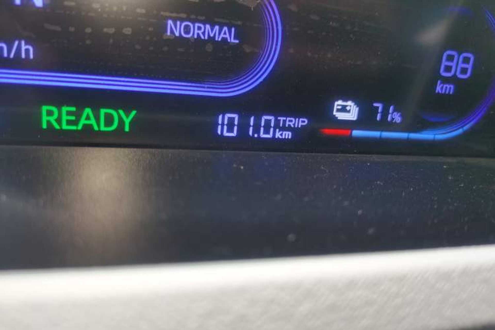 Used Geely Galaxy Panda 2023 Panda Mini 120km Asian Games Edition Odometer Close Up