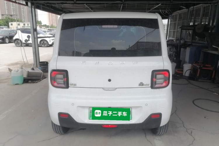 Used Geely Galaxy Panda 2023 Panda Mini 200km Dynamic Bear Rear