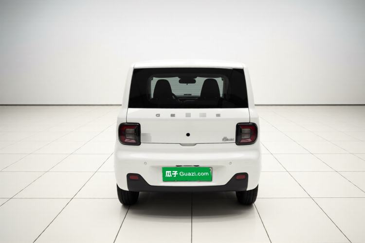 Used Geely Galaxy Panda 2023 Panda Mini 200km Endurance Bear Rear