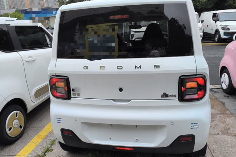 Used Geely Galaxy Panda 2023 Panda Mini 200km Endurance Bear Rear