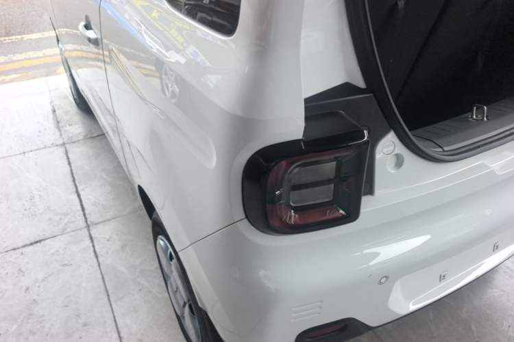 Used Geely Galaxy Panda 2023 Panda Mini 200km Endurance Bear Rear Left 45 Deg