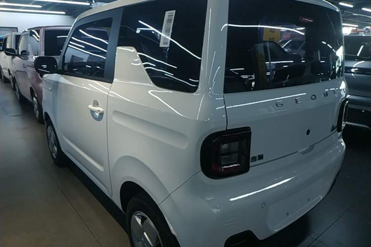 Used Geely Galaxy Panda 2023 Panda Mini 200km Endurance Bear Rear Left 45 Deg
