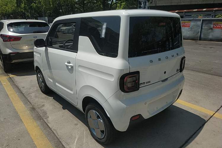 Used Geely Galaxy Panda 2023 Panda Mini 200km Endurance Bear Rear Left 45 Deg