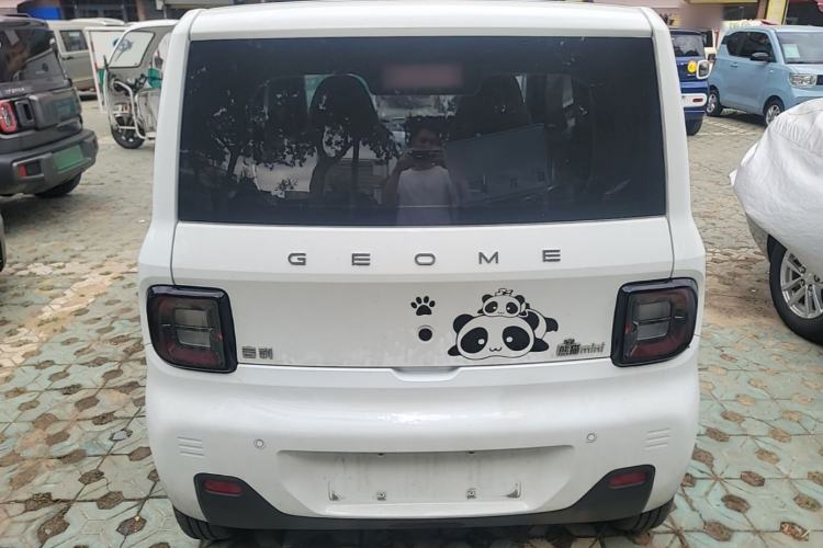 Used Geely Galaxy Panda 2023 Panda Mini 200km Endurance Bear Rear