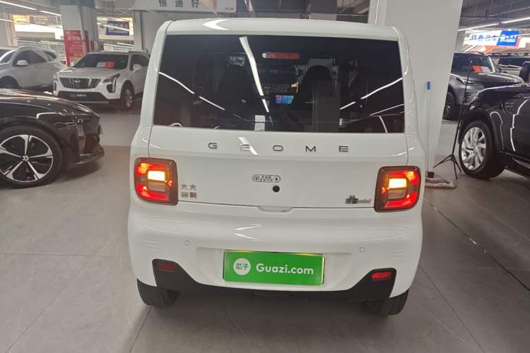 Used Geely Galaxy Panda 2023 Panda Mini 200km Endurance Bear Rear