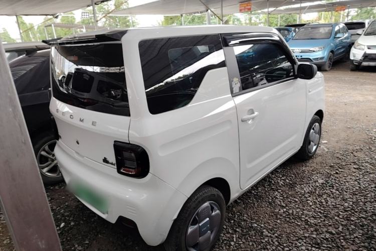 Used Geely Galaxy Panda 2023 Panda Mini 200km Little Yellow Duck Limited Edition — Happy as Can Be Rear Right 45 Deg