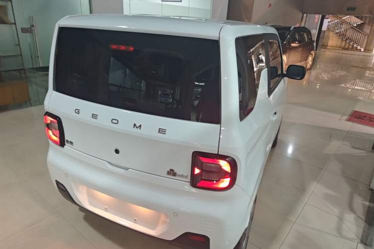 Used Geely Galaxy Panda 2023 Panda Mini 200km Endurance Bear Rear Right 45 Deg