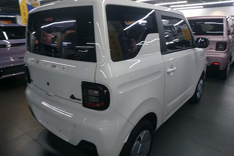 Used Geely Galaxy Panda 2023 Panda Mini 200km Endurance Bear Rear Right 45 Deg