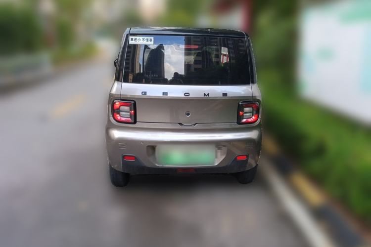 Used Geely Galaxy Panda 2023 Panda Mini 200km Endurance Bear Rear