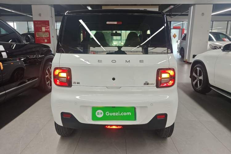 Used Geely Galaxy Panda 2023 Panda Mini New Year Edition Treasure Bear Rear