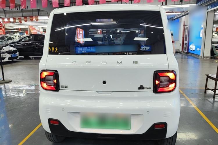 Used Geely Galaxy Panda 2023 Panda Mini 200km Endurance Bear Rear