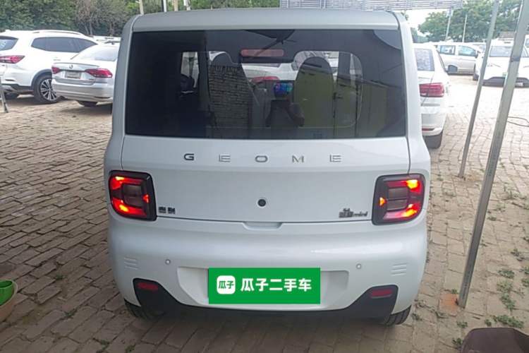 Used Geely Galaxy Panda 2023 Panda Mini 120km Super Cute Bear Rear
