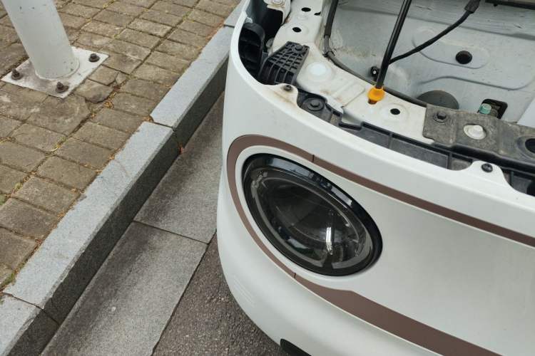 Used Geely Galaxy Panda 2023 Panda Mini 200km Endurance Bear Right Front Headlight