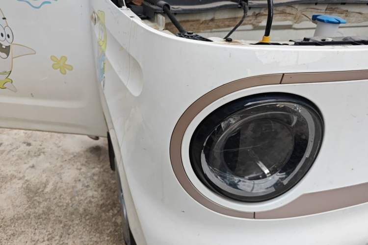 Used Geely Galaxy Panda 2023 Panda Mini 200km Endurance Bear Right Front Headlight
