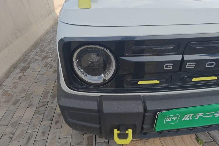 Used Geely Galaxy Panda 2023 Panda Mini 200km Endurance Bear Right Front Headlight