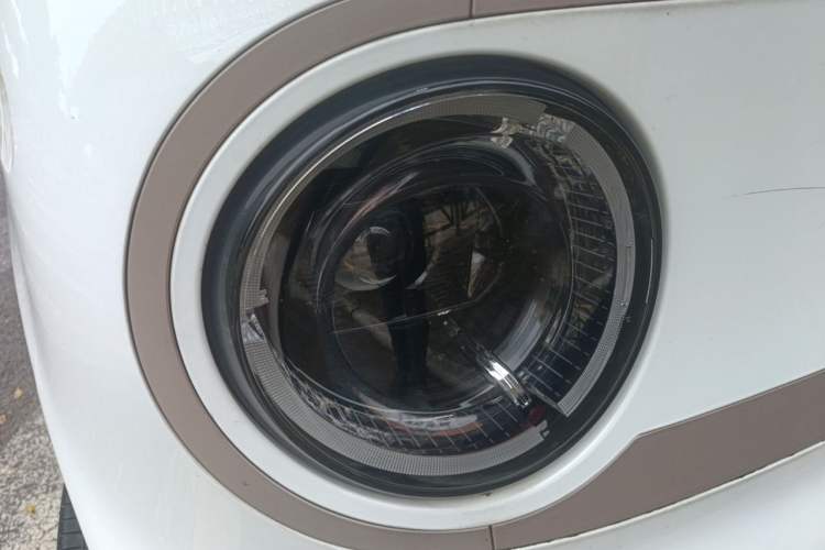 Used Geely Galaxy Panda 2023 Panda Mini 200km Endurance Bear Right Front Headlight