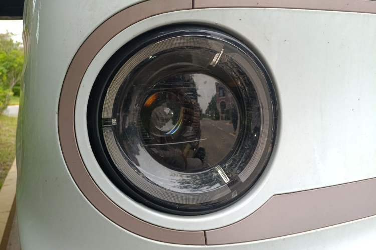 Used Geely Galaxy Panda 2023 Panda Mini 200km Endurance Bear Right Front Headlight